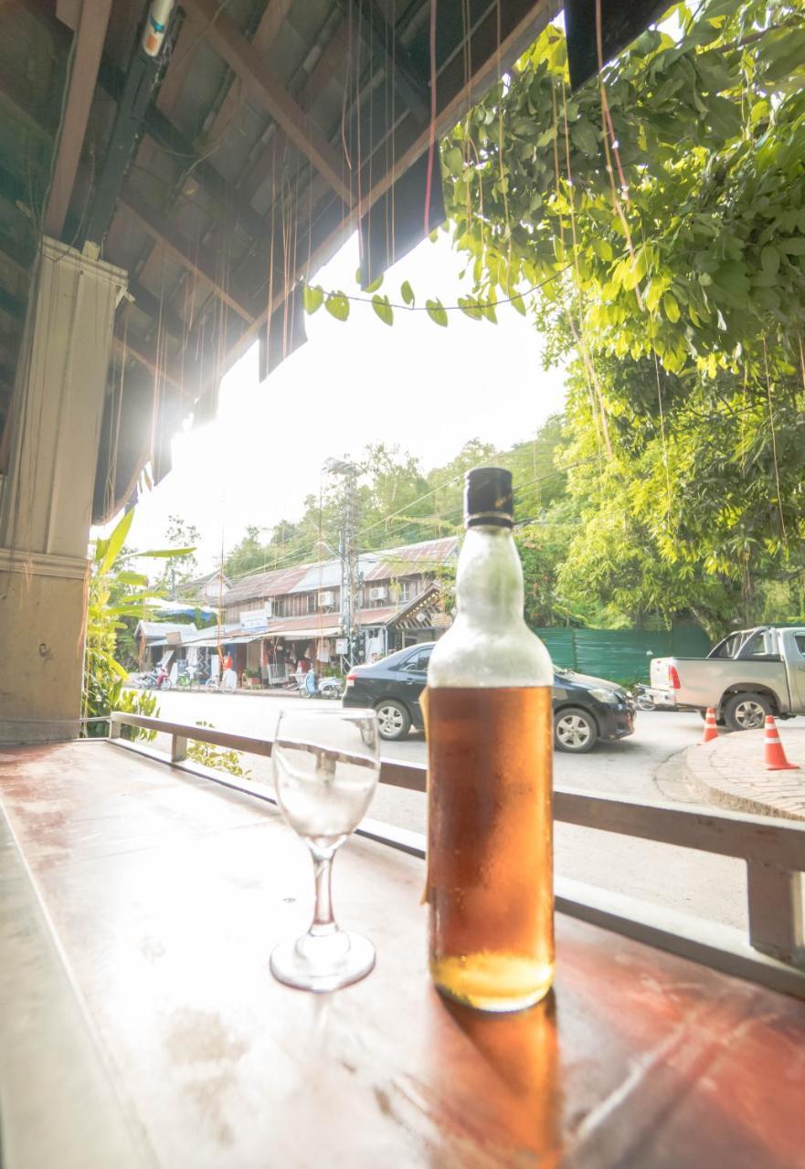 Y Not Laos Hostel Luang Prabang Esterno foto